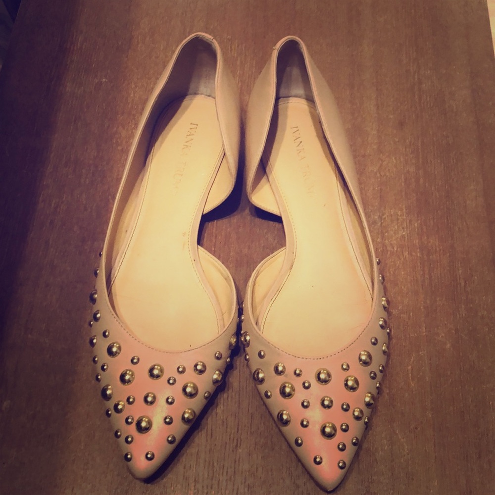Ivanka Trump Size 9 Flats